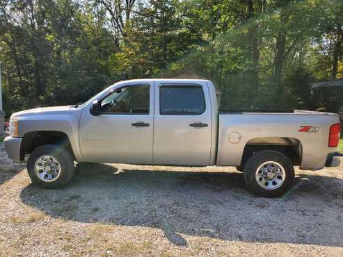 2009 Chevy Silverado LT - cars & trucks - by owner - vehicle... for sale in Nashville, IN