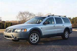 SOLD - 2004 Volvo XC70 Turbo w/AWD - cars & trucks - by dealer -... for sale in bay city, MI