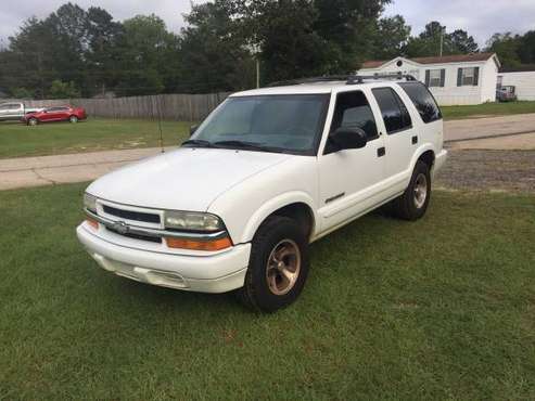 1999 Chevy blazer one owner - cars & trucks - by dealer - vehicle... for sale in New Brockton, AL