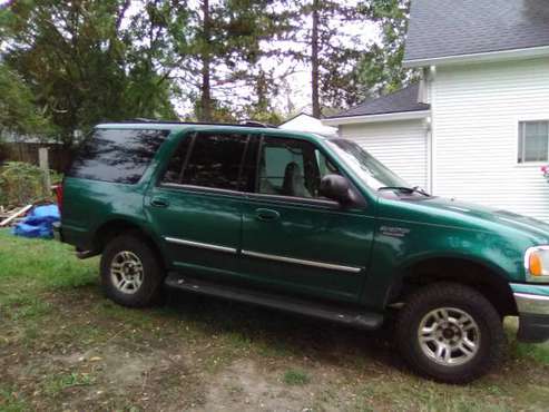 2000 Ford Expedition 4X4 - cars & trucks - by owner - vehicle... for sale in La Center, OR
