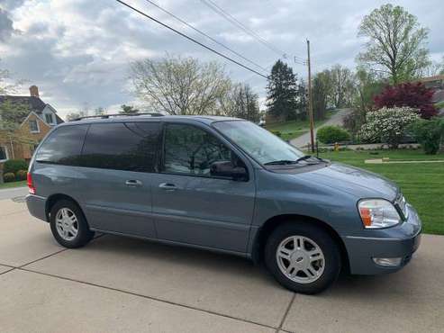 2005 Ford Freestar SEL for sale in West Mifflin, PA