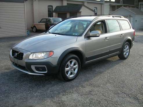 2008 Volvo xc70 Clean Carfax - - by dealer - vehicle for sale in Columbia, PA