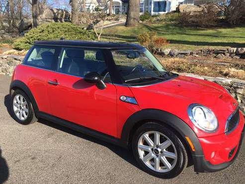 2013 MINI COOPER S RED! AUTOMATIC! - - by dealer for sale in Stamford, NY