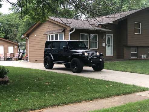 2018 Jeep Wrangler Unlimited Sahara JK for sale in West Des Moines, IA