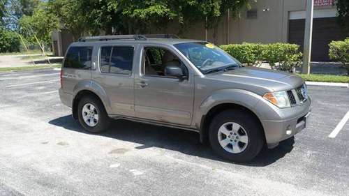 2006 NISSAN PATHFINDER 4x4***3RD ROW***ANY CREDIT APROVED + LOW PAYMNT for sale in Hallandale, FL