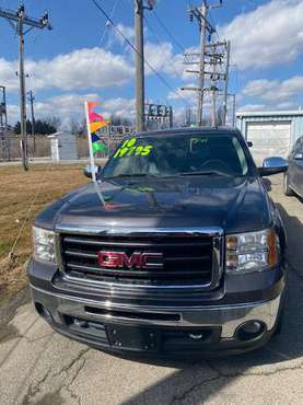 2010 GMC Sierra 1500 Crew Cab SLT-Low Miles! 4x4!! Fully Loaded!!! -... for sale in Fair Haven, MI