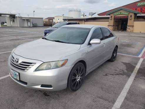 2008 Toyota Camry Hybrid - Great Commuter! - - by for sale in Mounds, OK