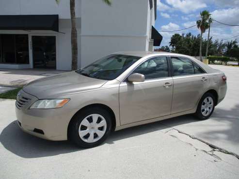 2009 Toyota Camry LE Run s Great! for sale in West Palm Beach, FL