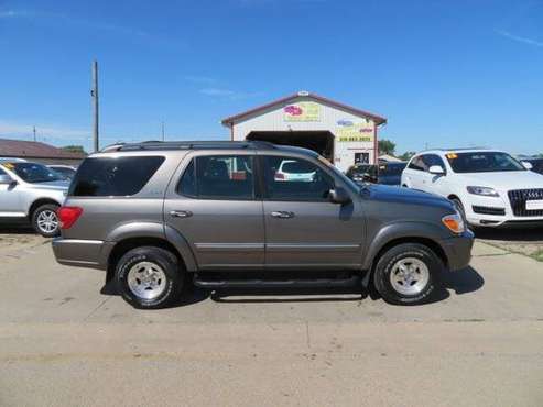 2005 Toyota Sequoia... 4X4 Clean... 159,000 Miles... $6,900 **Call... for sale in Waterloo, IA