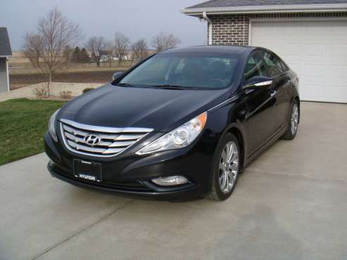2012 Hyundai Sonata Limited 2.0T - cars & trucks - by owner -... for sale in Evansville, WI