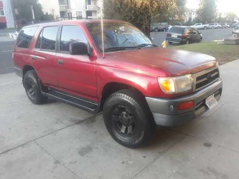 1997 TOYOTA 4RUNNER 4 CILINDER $ 3.200 - cars & trucks - by owner -... for sale in Los Angeles, CA
