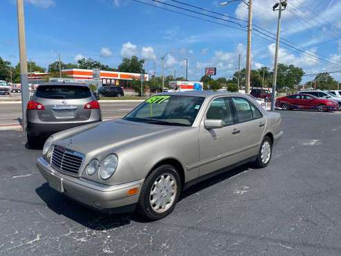 1998 Mercedes Benz E320 E320 4Matic One Owner Low Miles - cars & for sale in St.petersburg, FL