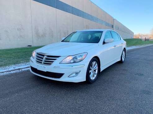 2012 Hyundai Genesis 3.8L -- SUPER Sharp!! Crispy White with AMAZING D for sale in Madison, WI
