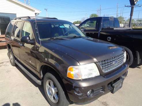 2005 Ford Explorer 4dr 114 WB 4 0L XLT 4WD - - by for sale in Marion, IA