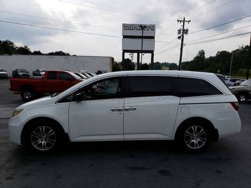 2011 HONDA ODYSSEY-EXL WITH NAVIGATION-164K MILES-WHITE - cars & for sale in Lenoir, NC