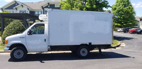 FORD Refrigerator E350 (2007) for sale in Charlotte, NC