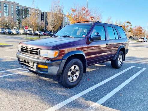 1997 Nissan Pathfinder 4WD SE - cars & trucks - by owner - vehicle... for sale in Fresh Meadows, NY