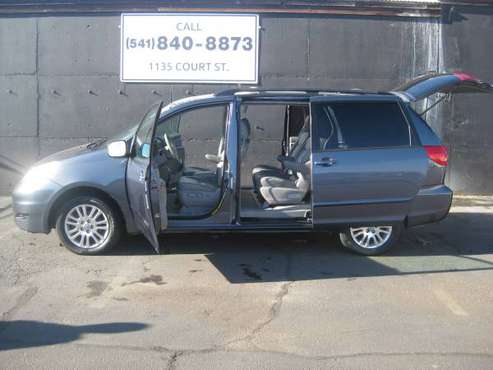 2010 Toyota Sienna XLE Minivan(Rare AWD,Lower Miles) - cars & trucks... for sale in Medford, OR