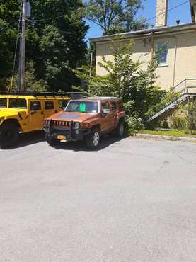 ***2007 Gorgeous Limited H3 Orange Hummer*** - cars & trucks - by... for sale in utica, NY