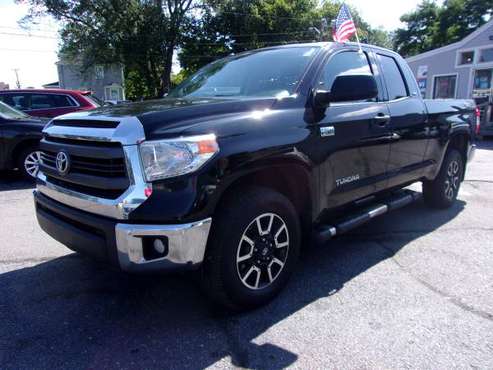 2014 Toyota Tundra SR5 5.7/4x4/EVERY CREDIT IS APPROVED@Topline Import for sale in Haverhill, MA