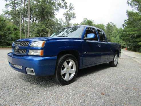 2004 *Chevrolet* *Silverado SS* * the real deal! for sale in Garden City, NM
