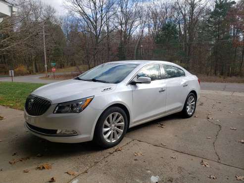 Buick lacrosse - cars & trucks - by owner - vehicle automotive sale for sale in Somerset Center, MI