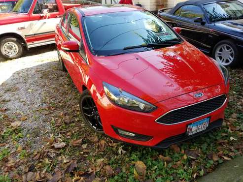 2016 Ford Focus Se - cars & trucks - by owner - vehicle automotive... for sale in Jacksonville, IL