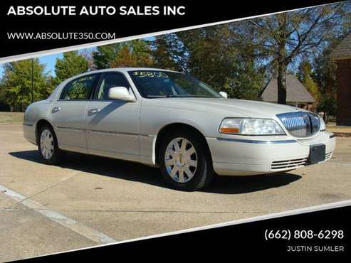 2004 LINCOLN TOWNCAR ULTIMATE 4 DOOR RUNS GREAT!! STOCK #839... for sale in Corinth, TN