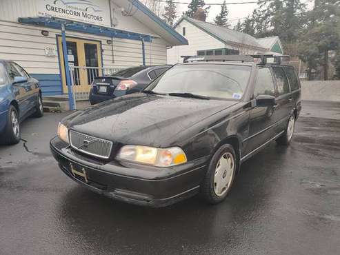 1998 Volvo V70 Wagon! Yakima racks, auto! runs good 170k miles -... for sale in Bellingham, WA