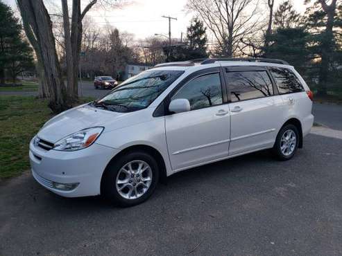 2004 Toyota Sienna XLE limited AWD for sale in Keyport, NY