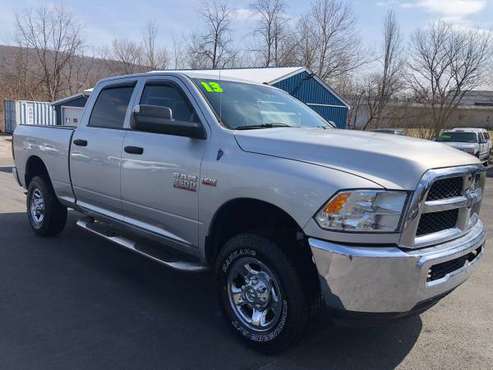 2013 Dodge Ram 2500 Crew Cab 4x4 New Tires 6 1/2ft box - cars & for sale in binghamton, NY