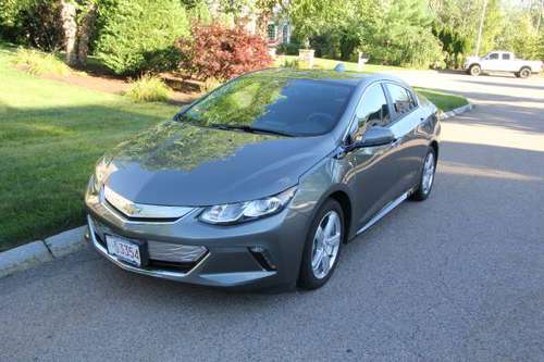 2017 Chevy Volt - Showroom Condition - cars & trucks - by owner -... for sale in North Attleboro, MA