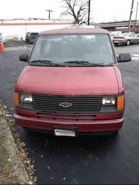 1990 Chevy Astro - cars & trucks - by dealer - vehicle automotive sale for sale in Saint Louis, MO