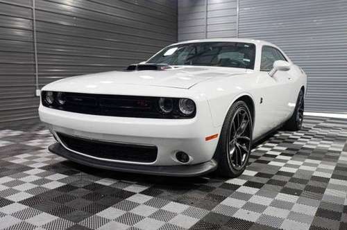 2016 Dodge Challenger 392 Hemi Scat Pack Shaker Coupe 2D Coupe for sale in Sykesville, MD