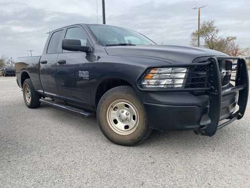 *LIKE NEW* 2019 DODGE RAM 1500 CLASSIC *LOW MILES* - cars & trucks -... for sale in Norman, KS