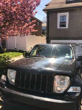 2009 Jeep Liberty - cars & trucks - by owner - vehicle automotive sale for sale in Yonkers, NY