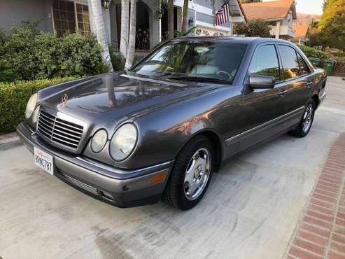 1997 Mercedes Benz E420, Pristine Car....... $4,200 - cars & trucks... for sale in North Hollywood, CA