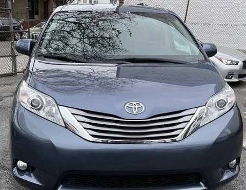 2017 toyota sienna xle w/access seat 7 passenger for sale in Jamaica, NY