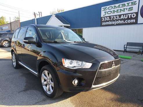 2010 MITSUBISHI OUTLANDER...GUARANTEED FINANCING FOR EVERYONE!!! for sale in Akron, OH