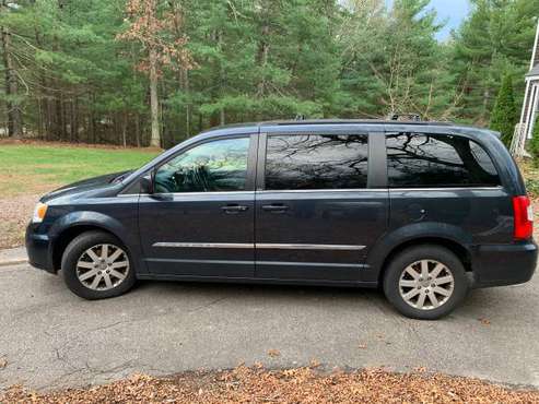2013 Chrysler Town and Country - cars & trucks - by owner - vehicle... for sale in Wakefield, RI