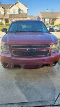 2007 Chevy Suburban - cars & trucks - by owner - vehicle automotive... for sale in Indianapolis, IN