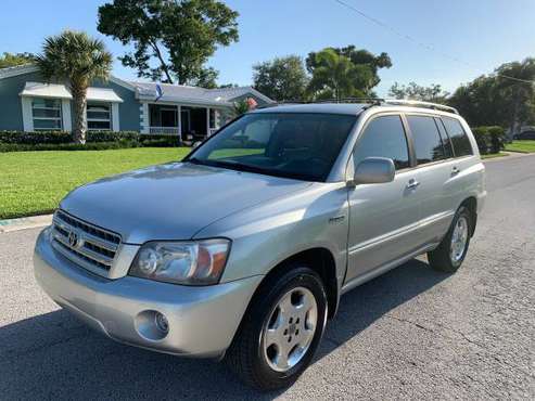 2006 Toyota Highlander AWD Excellent Condition - - by for sale in Clearwater, FL