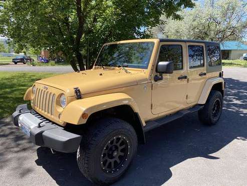 LIKE NEW 2014 JEEP WRANGLER UNLIMITED - - by dealer for sale in U.S.