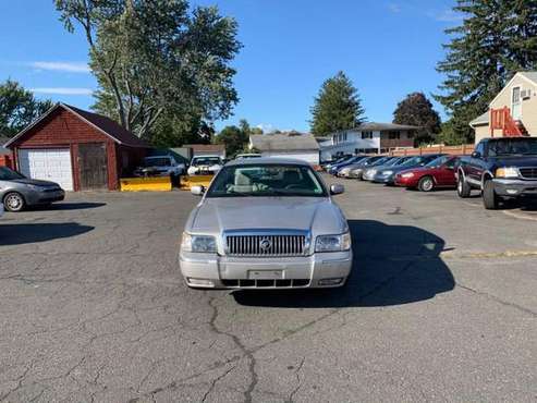 2006 Mercury Grand Marquis 4dr Sdn LS Premium - cars & trucks - by... for sale in East Windsor, CT