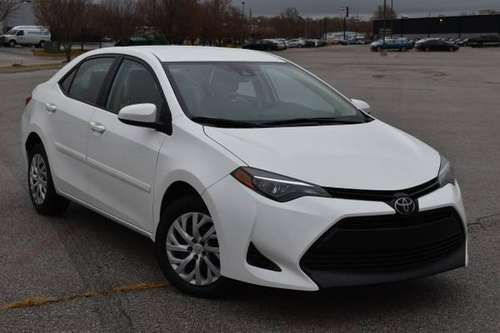 2018 TOYOTA COROLLA LE ***23K MILES ONLY*** - cars & trucks - by... for sale in Omaha, IA
