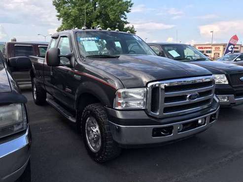 2005 Ford F-350 Super Duty XLT 4dr SuperCab 4WD for sale in Swengel, PA