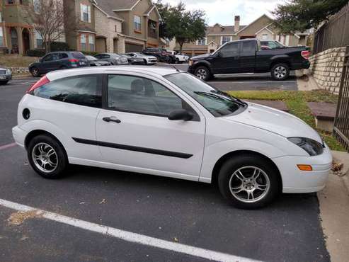 2004 Ford Focus ZX-3 - cars & trucks - by owner - vehicle automotive... for sale in Round Rock, TX