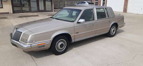 1991 Chrysler Imperial Excellent Condition - - by for sale in BLUE SPRINGS, MO