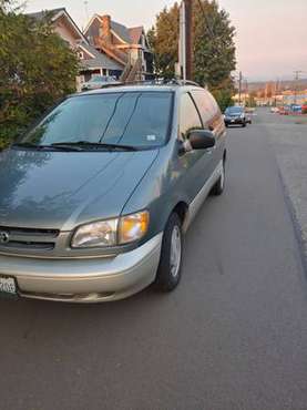 2000 Toyota Sienna - cars & trucks - by owner - vehicle automotive... for sale in Everett, WA