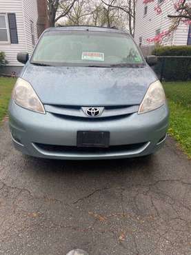 2006 Toyota Sienna le awd for sale in West Hartford, CT